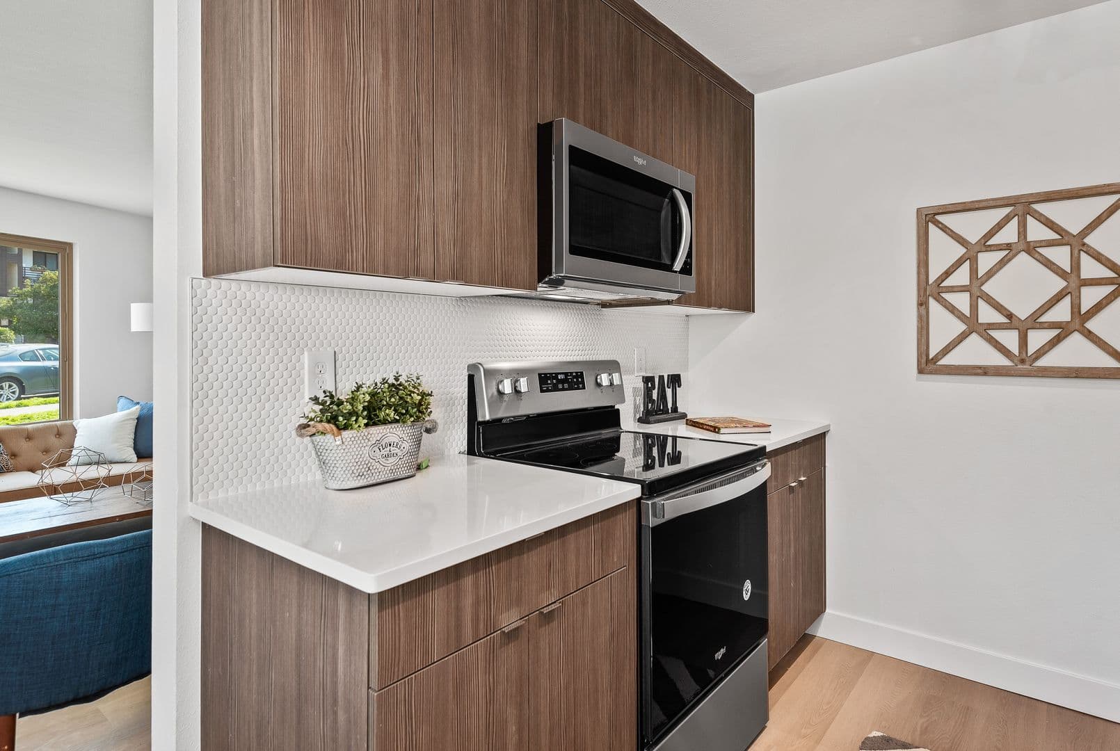 Seattle Apartment: 3500 W Government Way