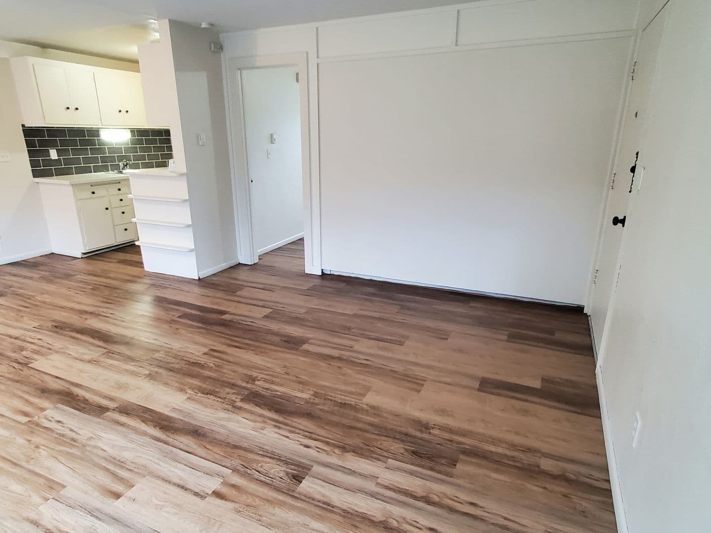 Seattle Apartment: 9043 35th Ave SW