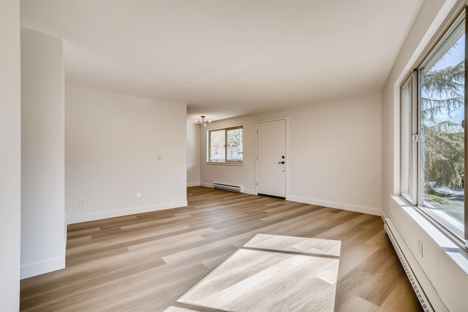 Seattle Apartment: 3500 W Government Way
