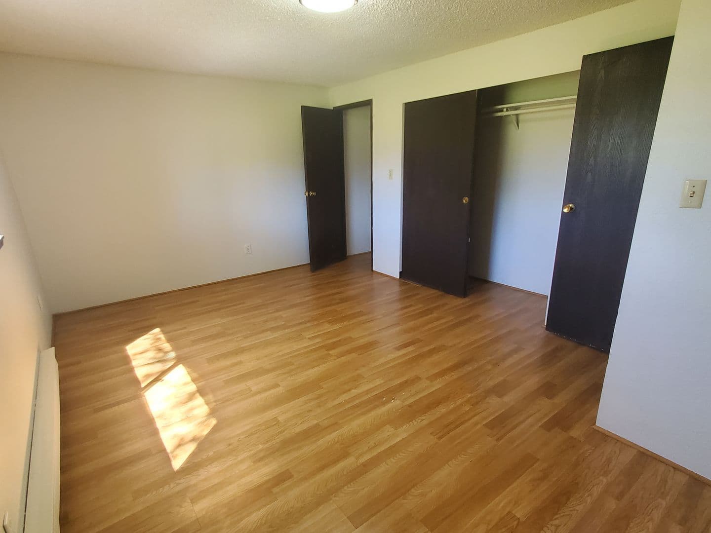 Puyallup Apartment: 322 9th Ave SE