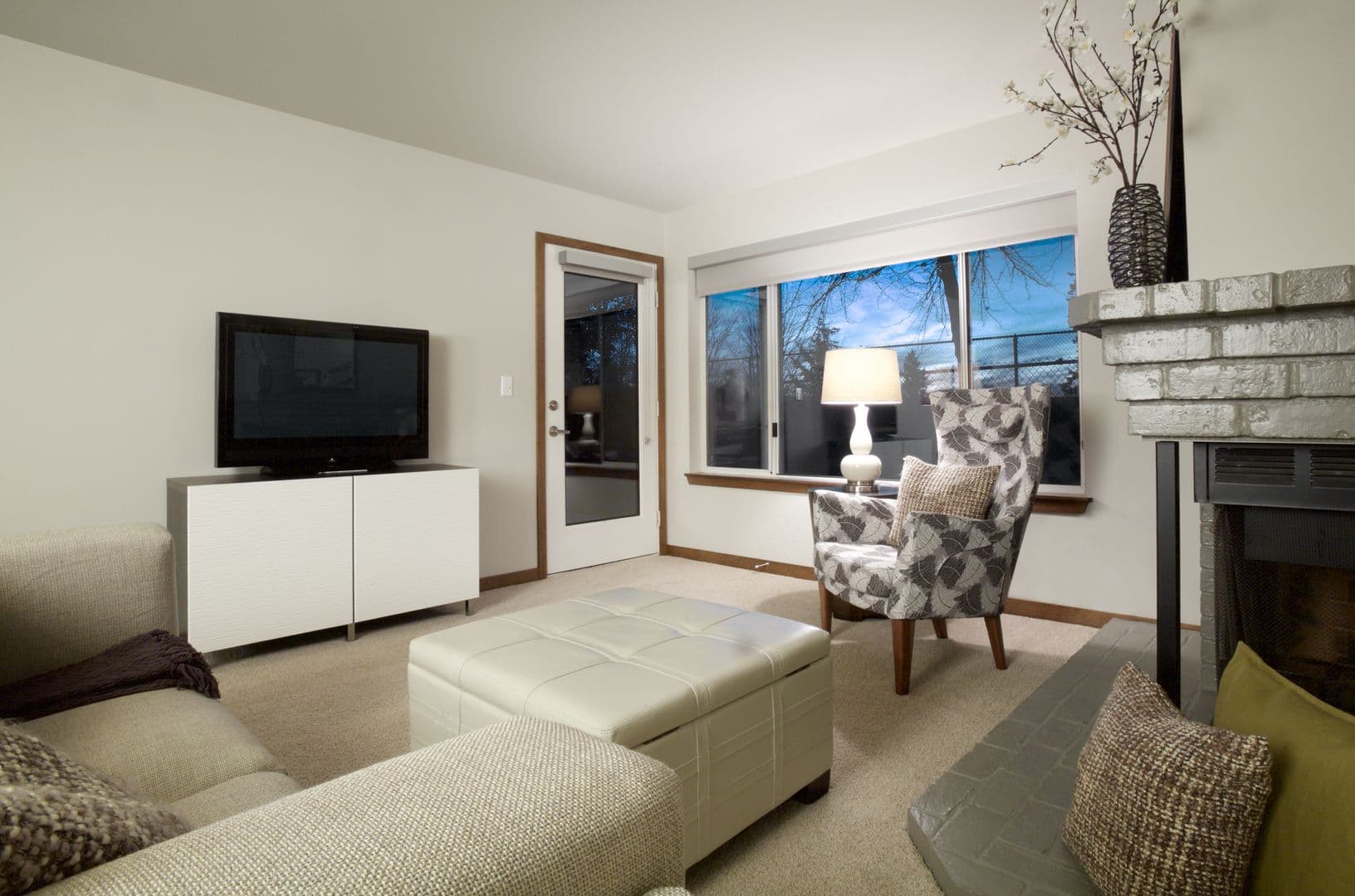 Redmond Apartment: 16405 NE 95th St