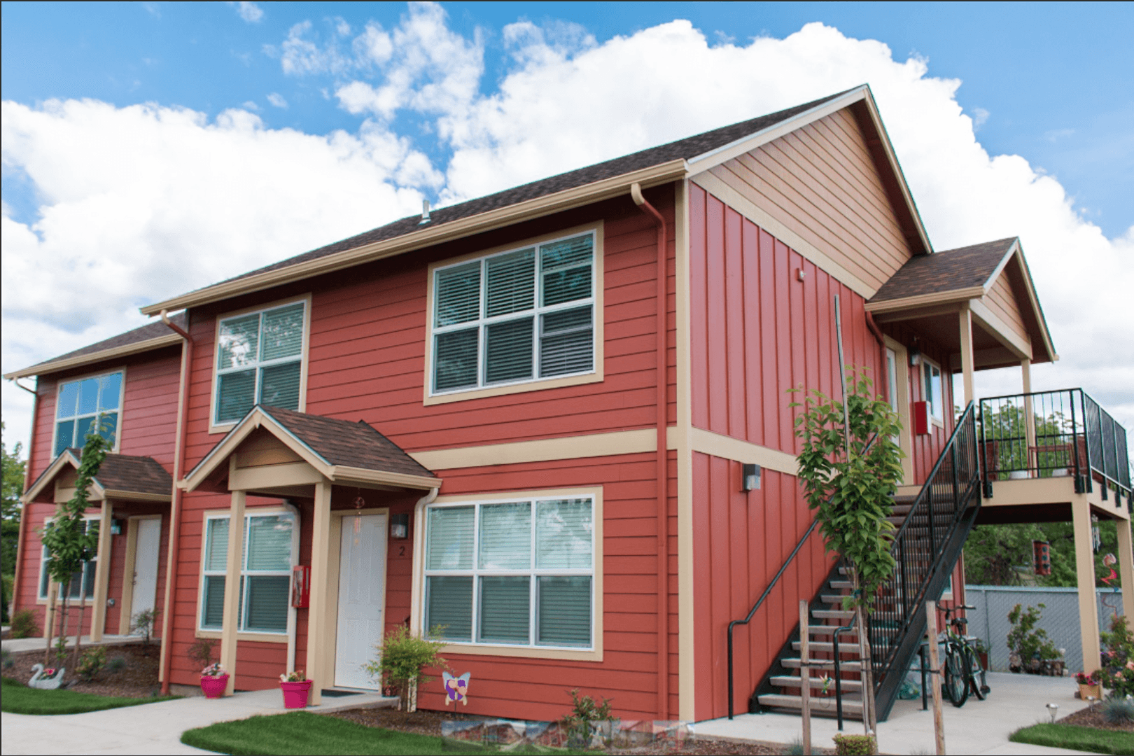 Salem Apartment: 2579, 2583 & 2587 Wallace Rd NW