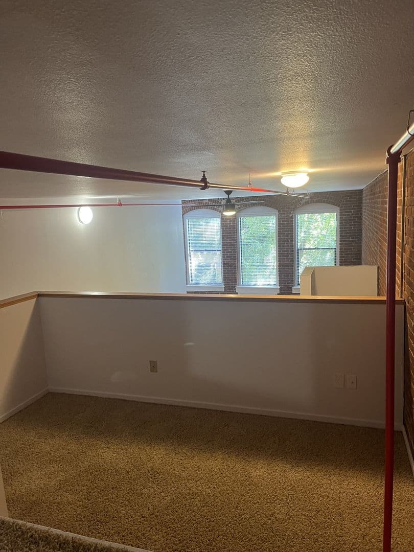 Portland Apartment: 625 NW Everett Street