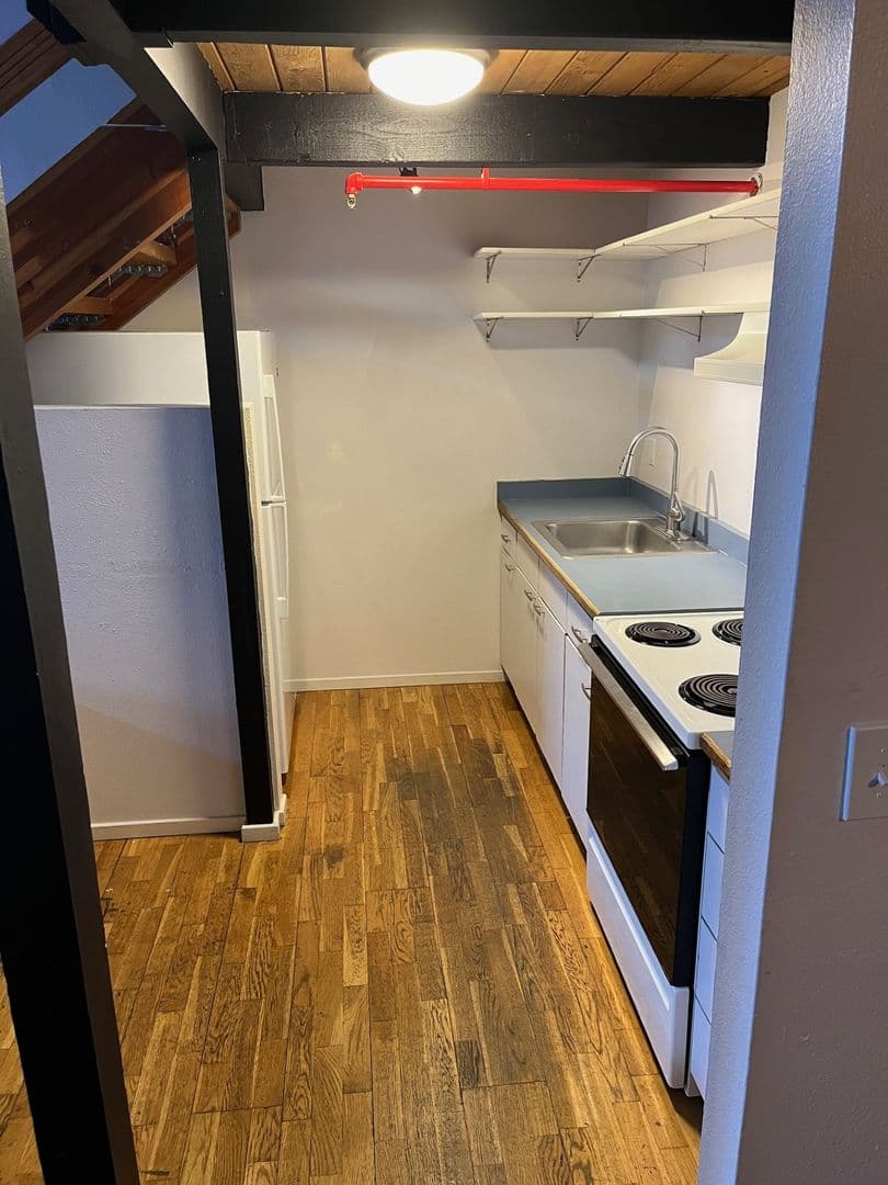 Portland Apartment: 625 NW Everett Street