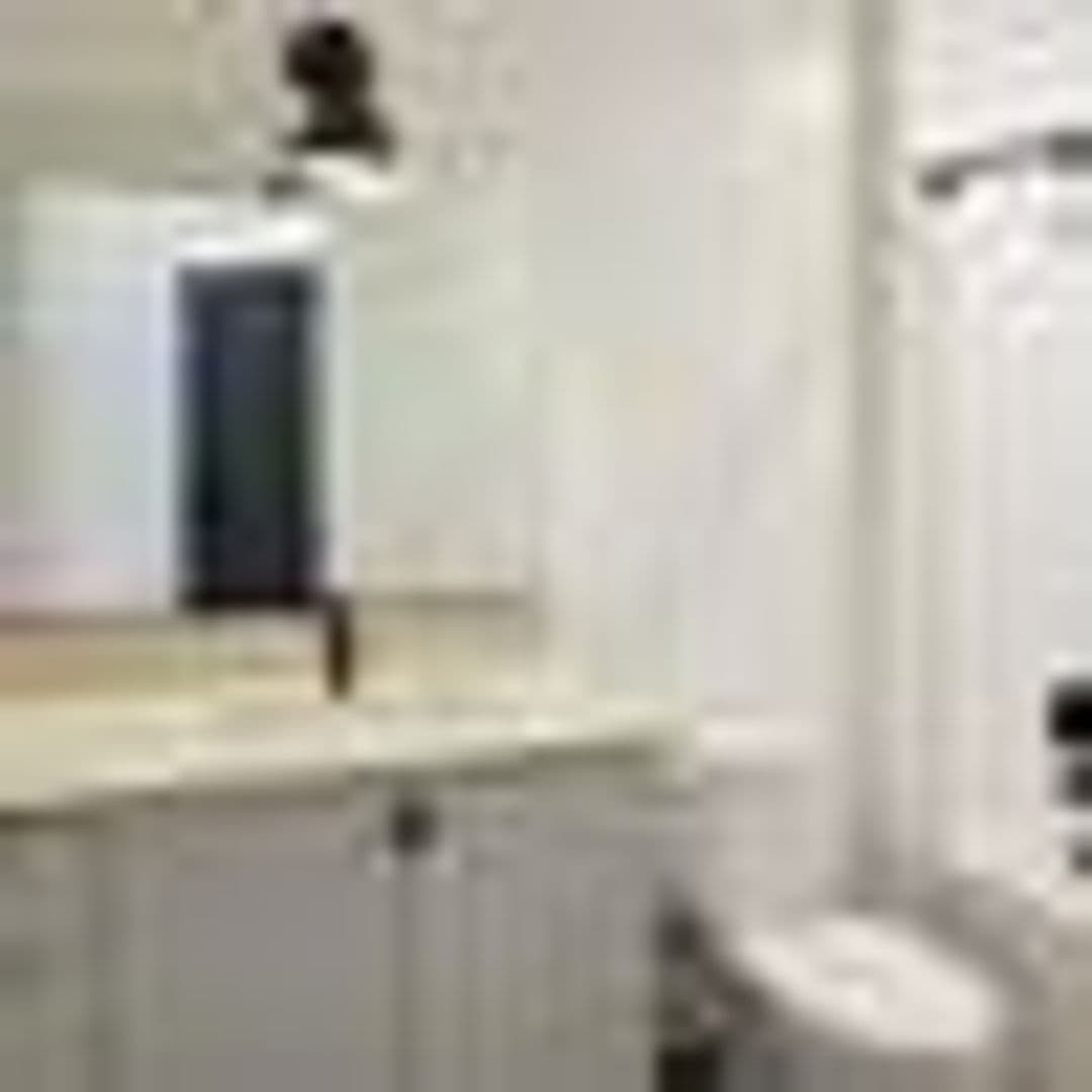 Portland Apartment: 5560 NE 42nd ave