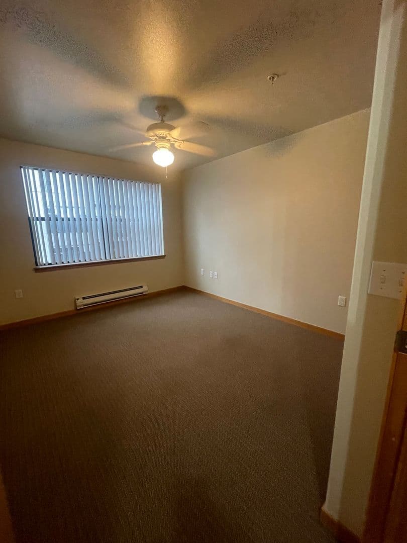 Portland Apartment: 1040 NW 10th Ave