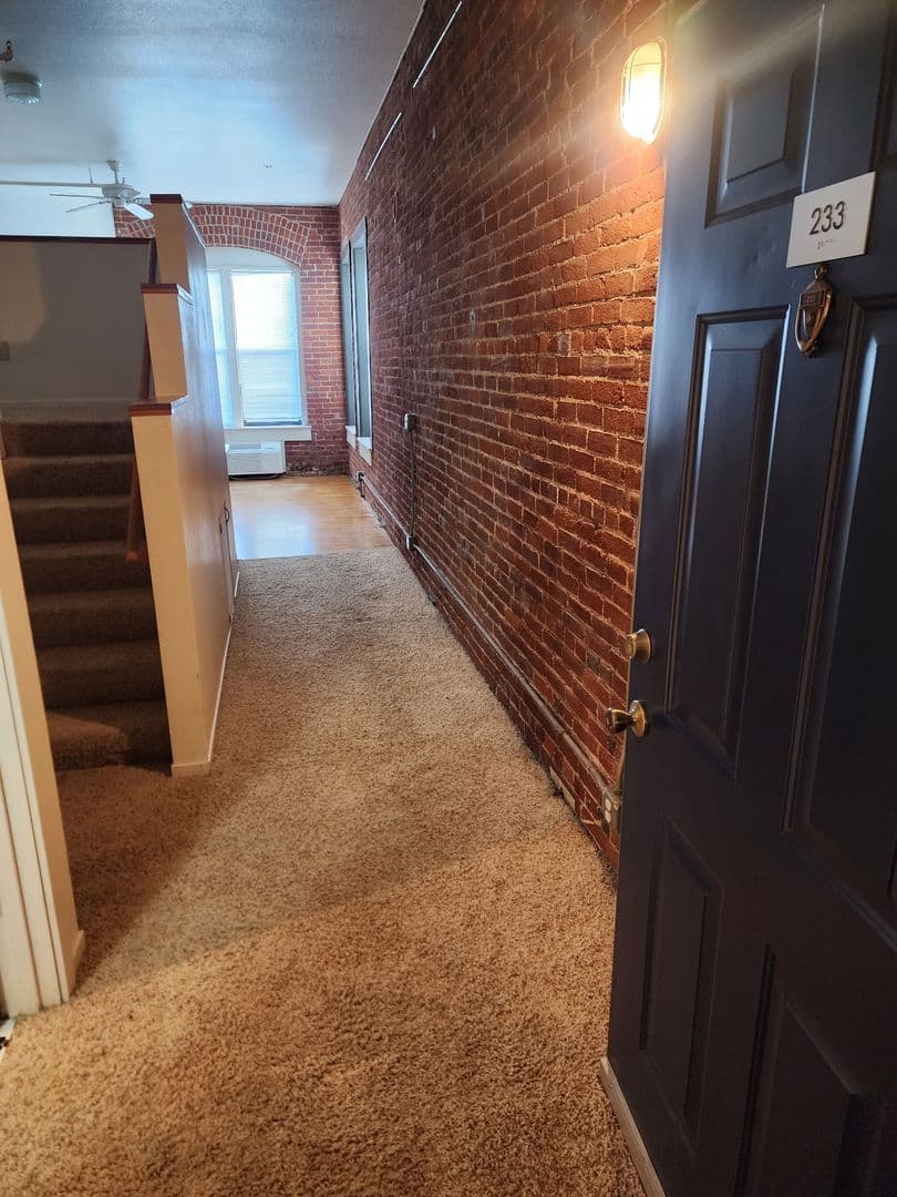 Portland Apartment: 625 NW Everett Street