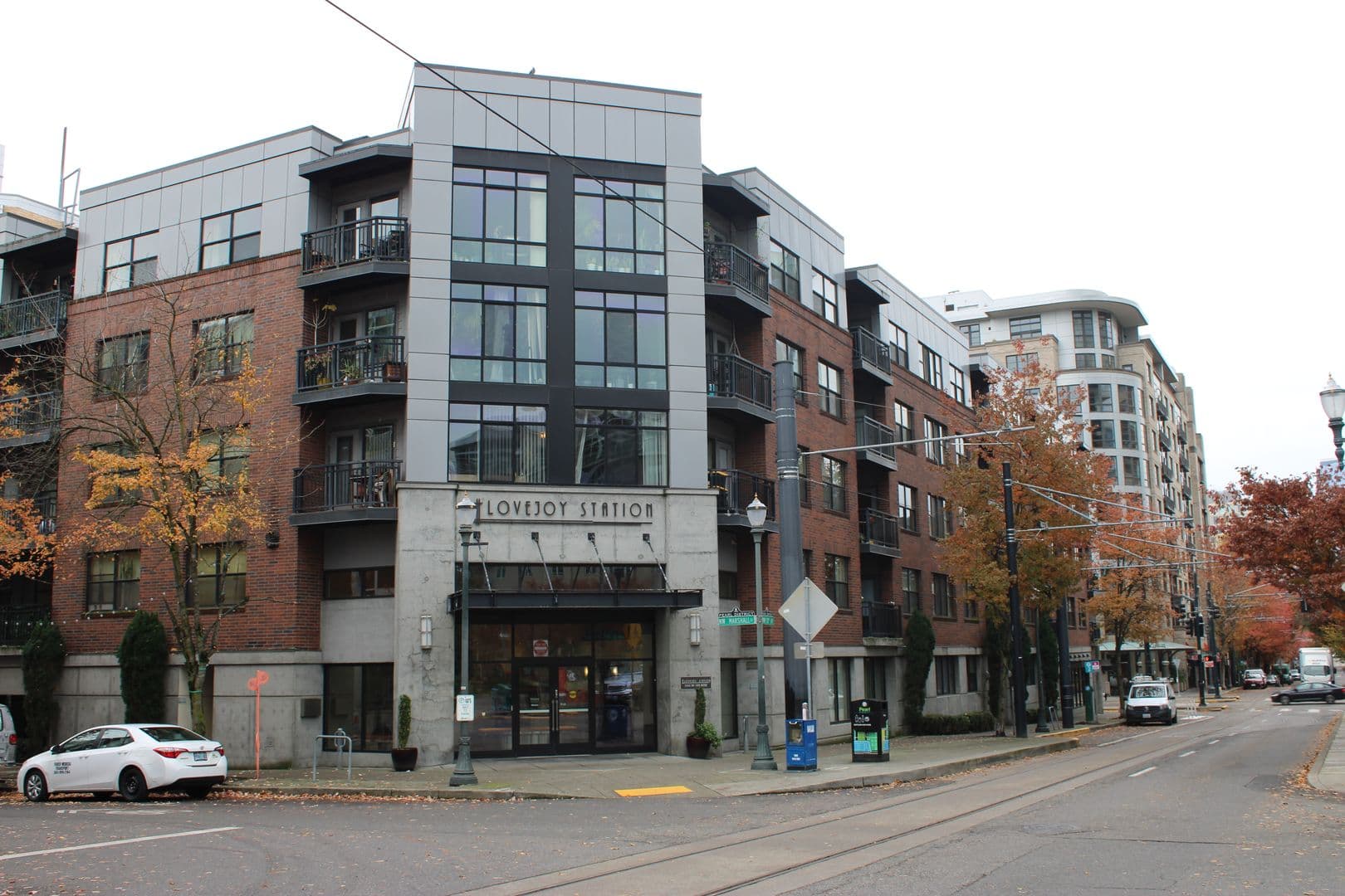 Portland Apartment: 1040 NW 10th Ave
