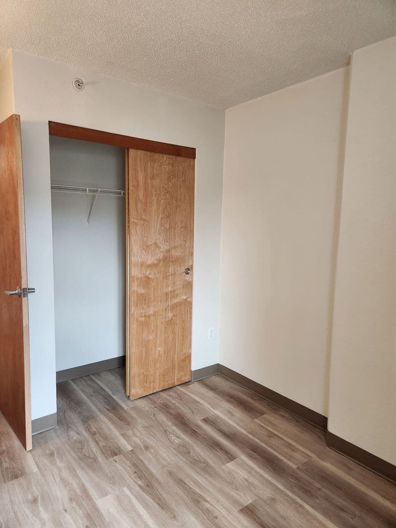 Portland Apartment: 1240 SW Columbia St