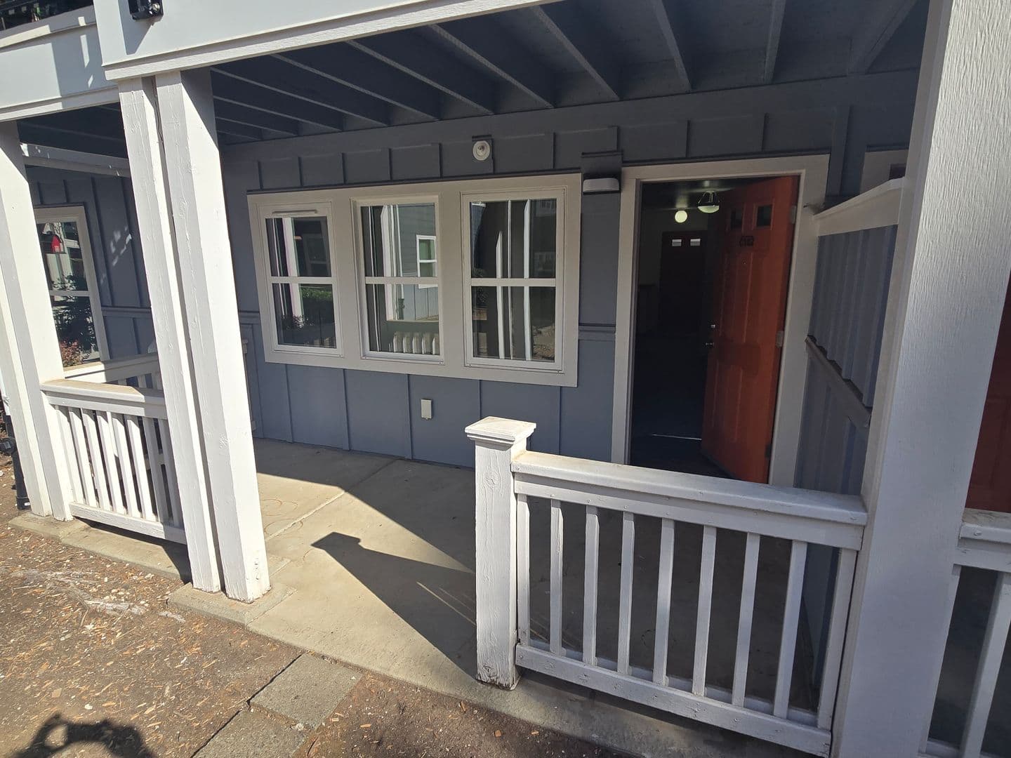 Portland Apartment: 247 SE 160th Ave