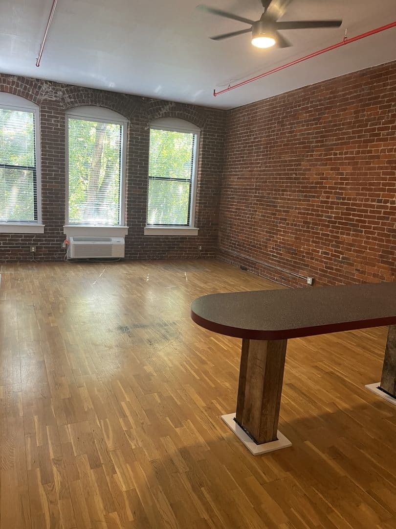 Portland Apartment: 625 NW Everett Street