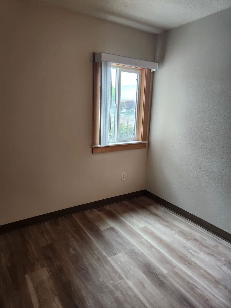 Portland Apartment: 1240 SW Columbia St