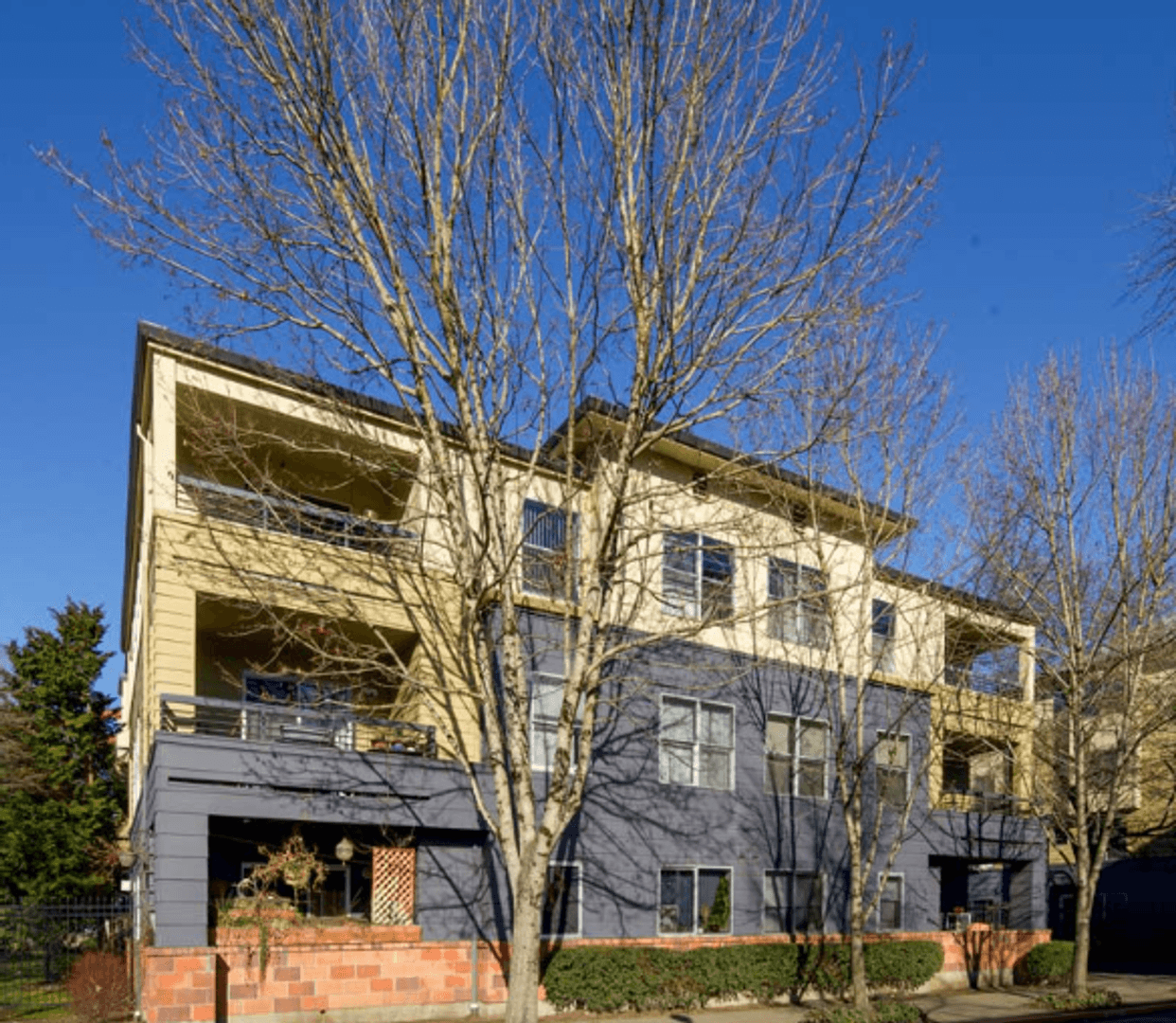 Portland Apartment: 945 NW Naito Parkway