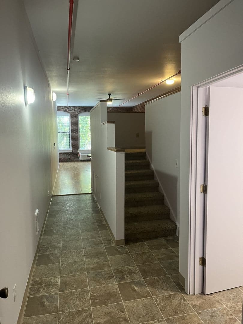 Portland Apartment: 625 NW Everett Street