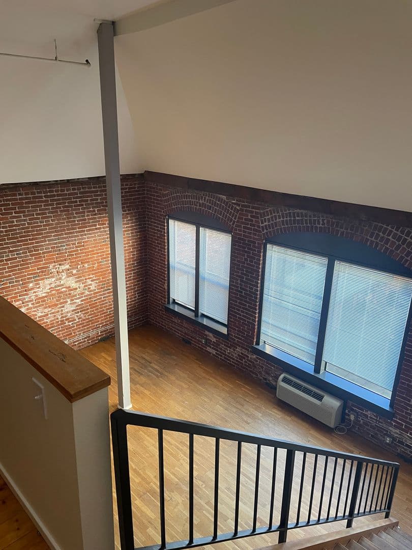 Portland Apartment: 625 NW Everett Street