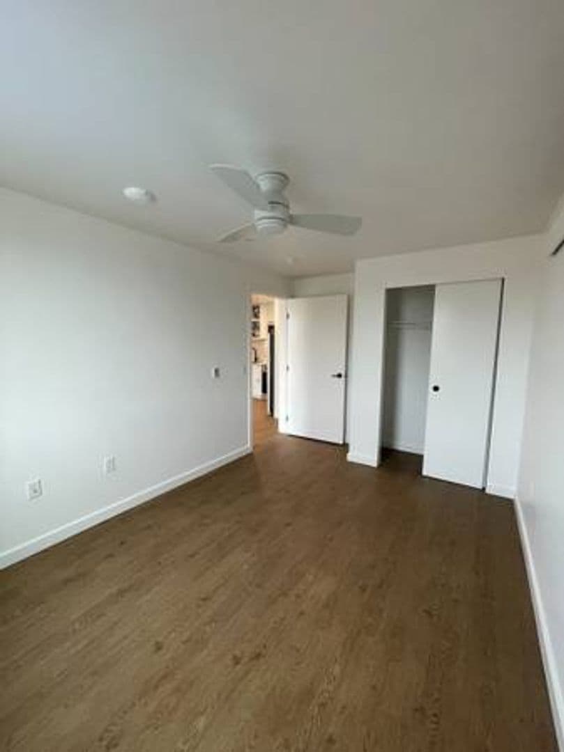 Portland Apartment: 5560 NE 42nd ave