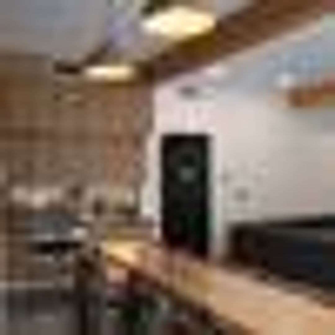 Portland Apartment: 5560 NE 42nd ave