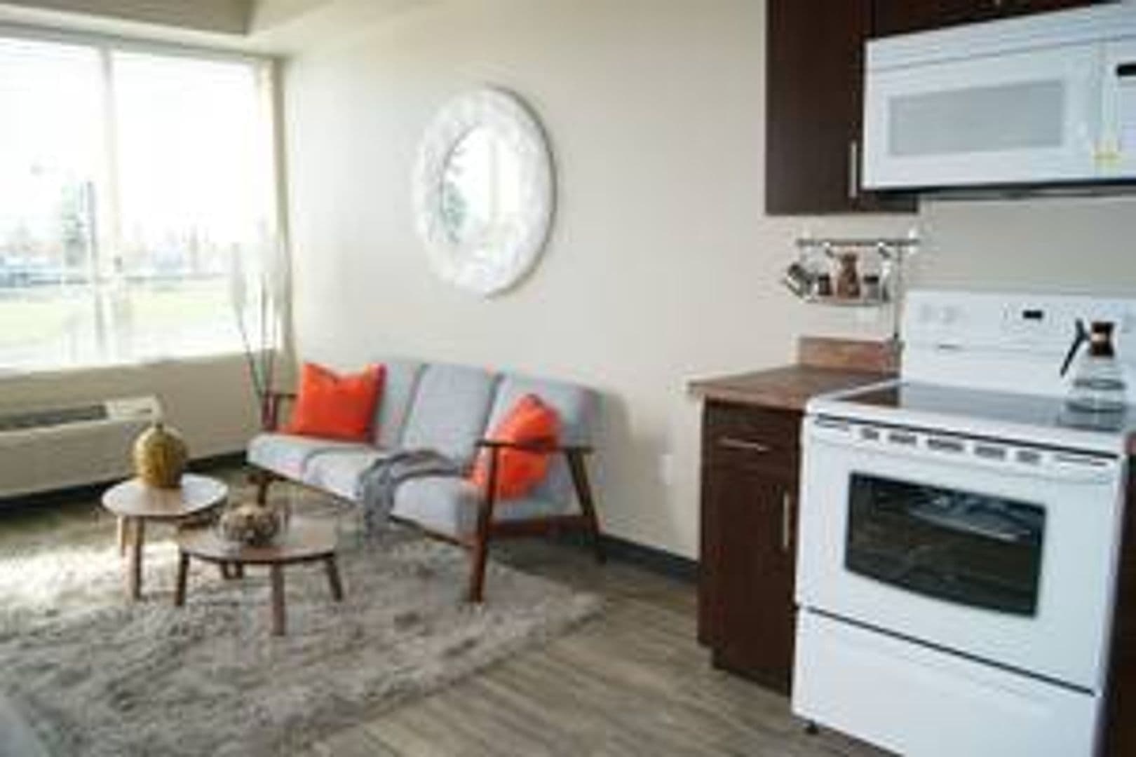 Portland Apartment: 9700 NE Everett Court