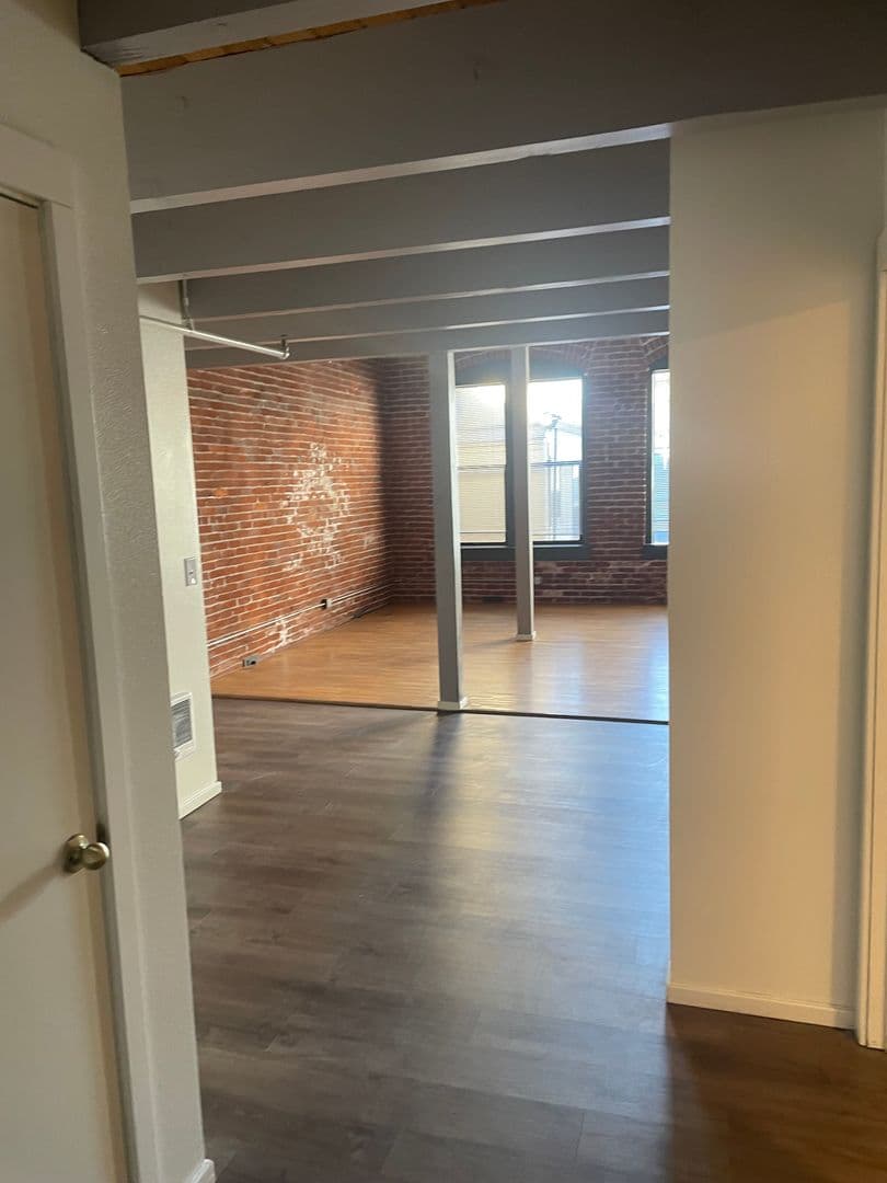 Portland Apartment: 625 NW Everett Street