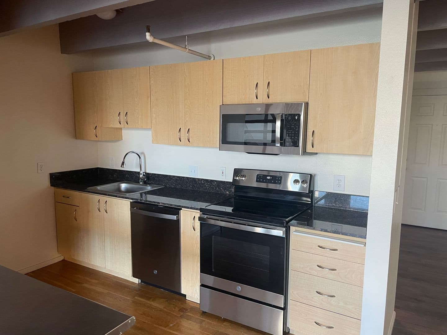 Portland Apartment: 625 NW Everett Street