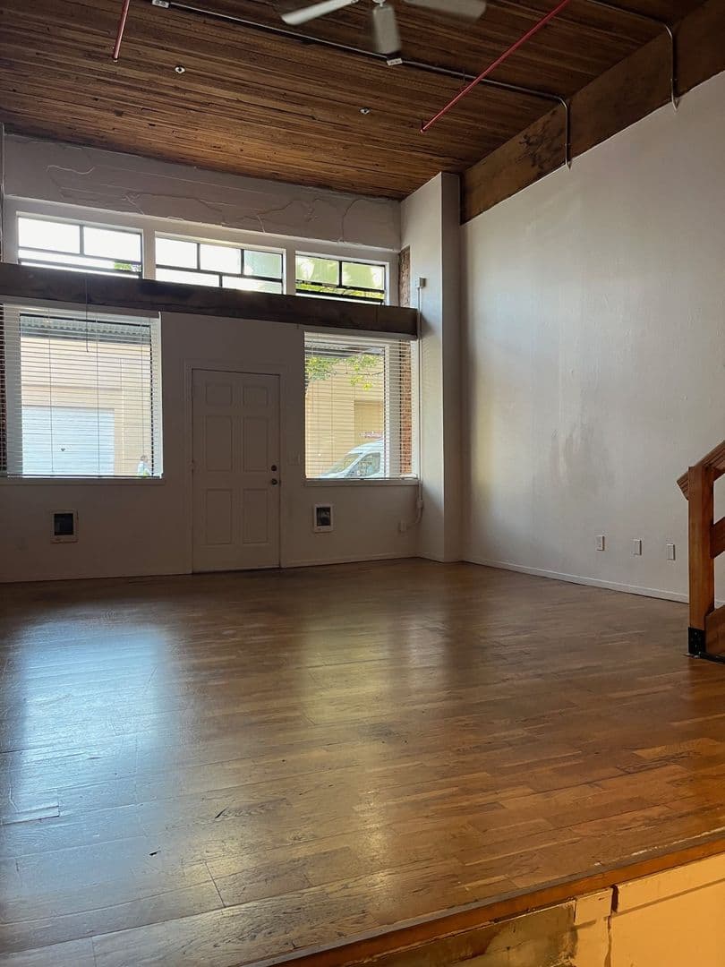 Portland Apartment: 625 NW Everett Street