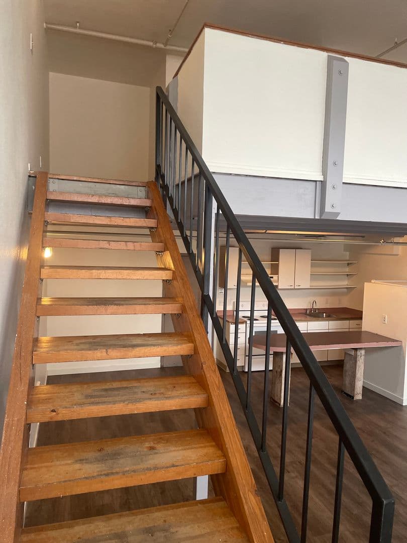 Portland Apartment: 625 NW Everett Street