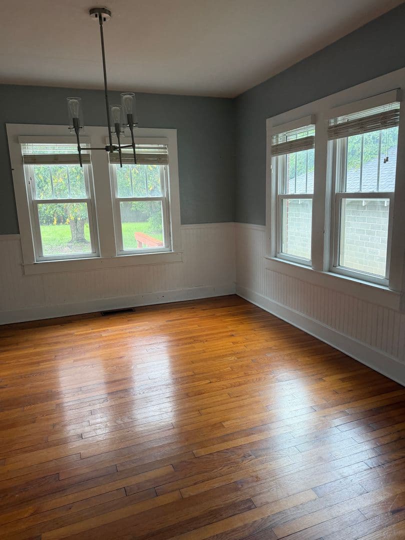 Tallahassee House: 105 Glenview Drive