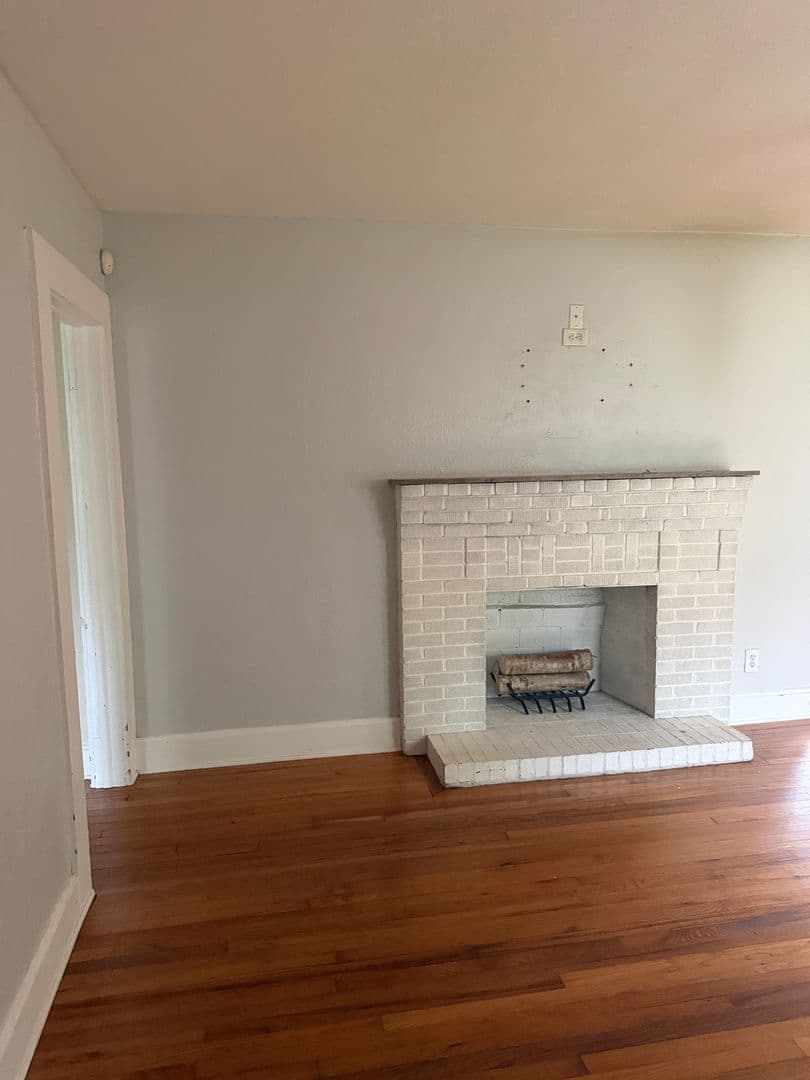 Tallahassee House: 105 Glenview Drive
