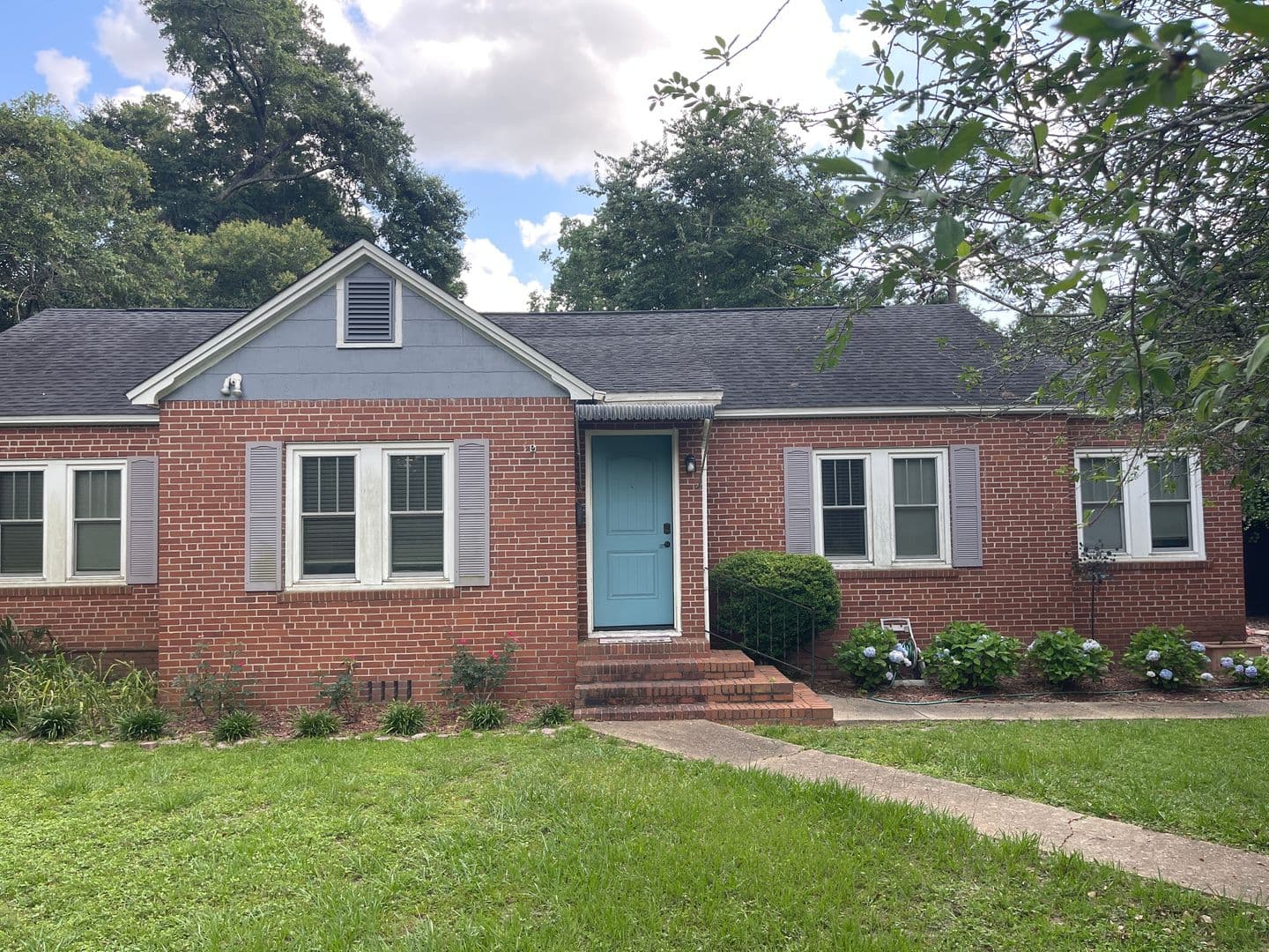 Tallahassee House: 105 Glenview Drive