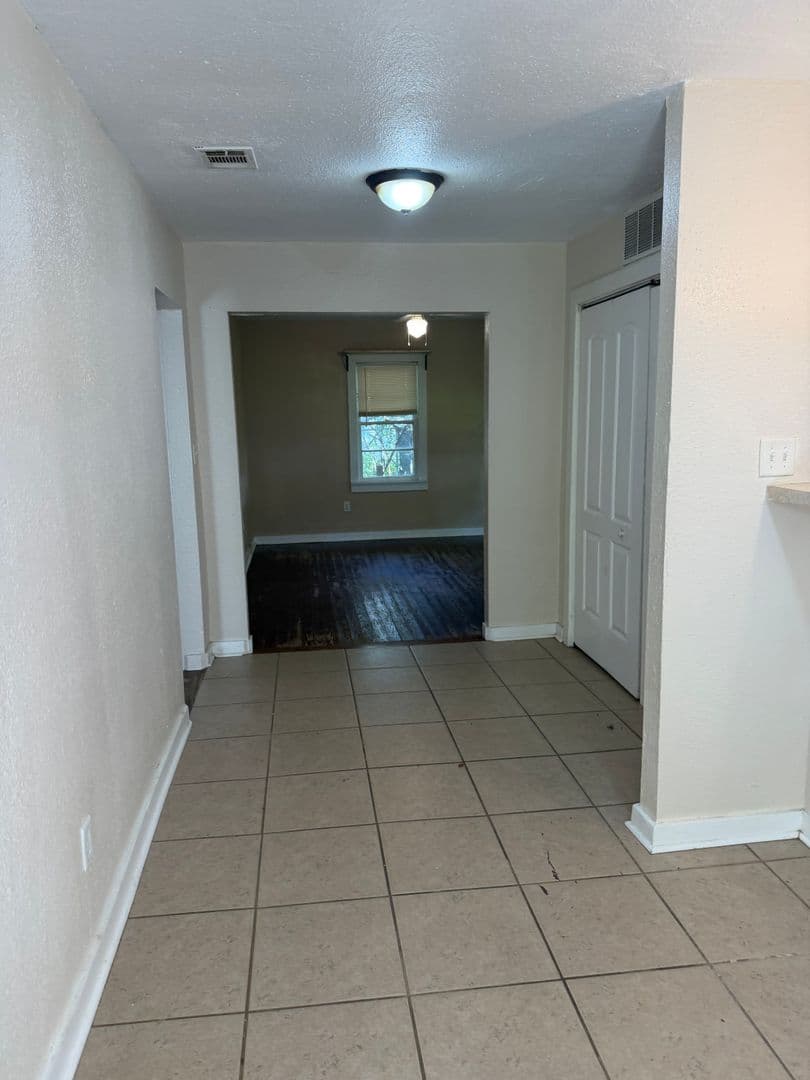 Tallahassee House: 1210 Ford Street