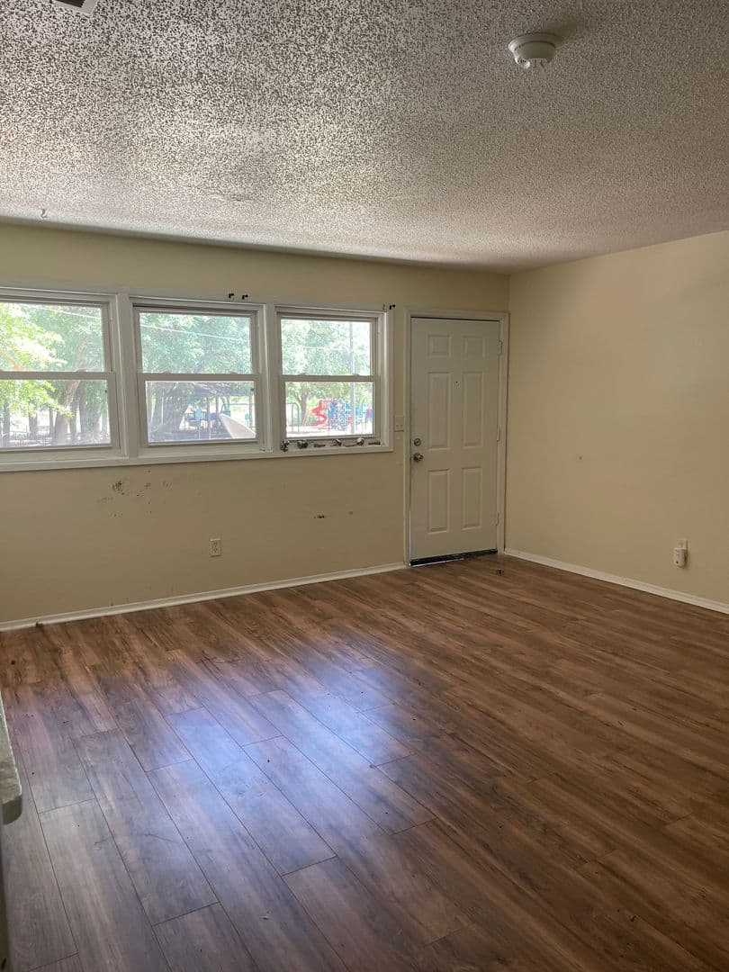 Tallahassee House: 3612 Shoreline Drive
