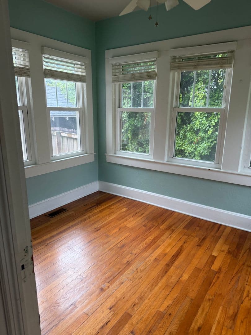 Tallahassee House: 105 Glenview Drive