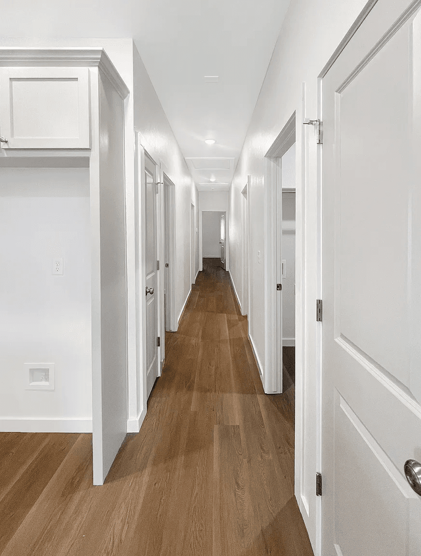 Lawton House: 2106 Charles Whitlow Ave