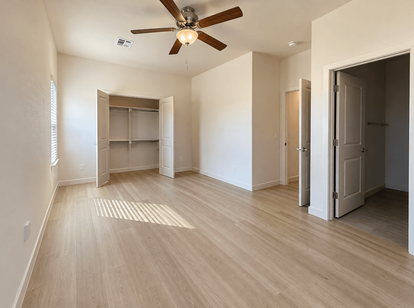 Lawton House: 203 SW 17th St. Unit 1