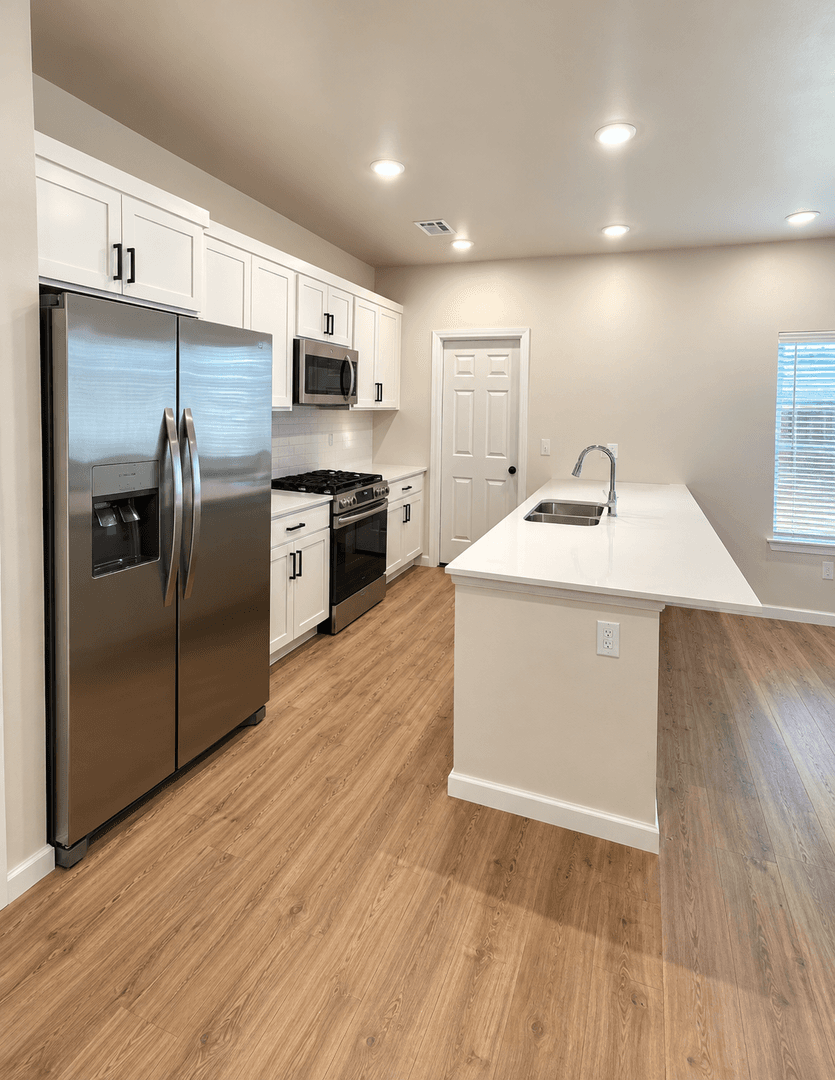 Edmond House: 19609 Horseshoe Ave