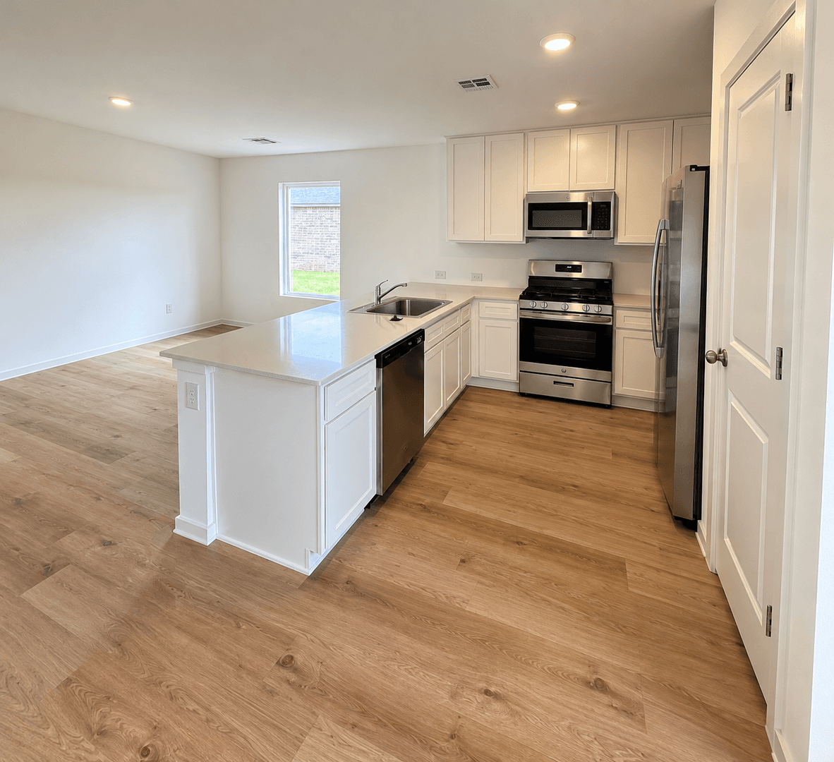 Yukon House: 2149 Cedar Creek Ave,