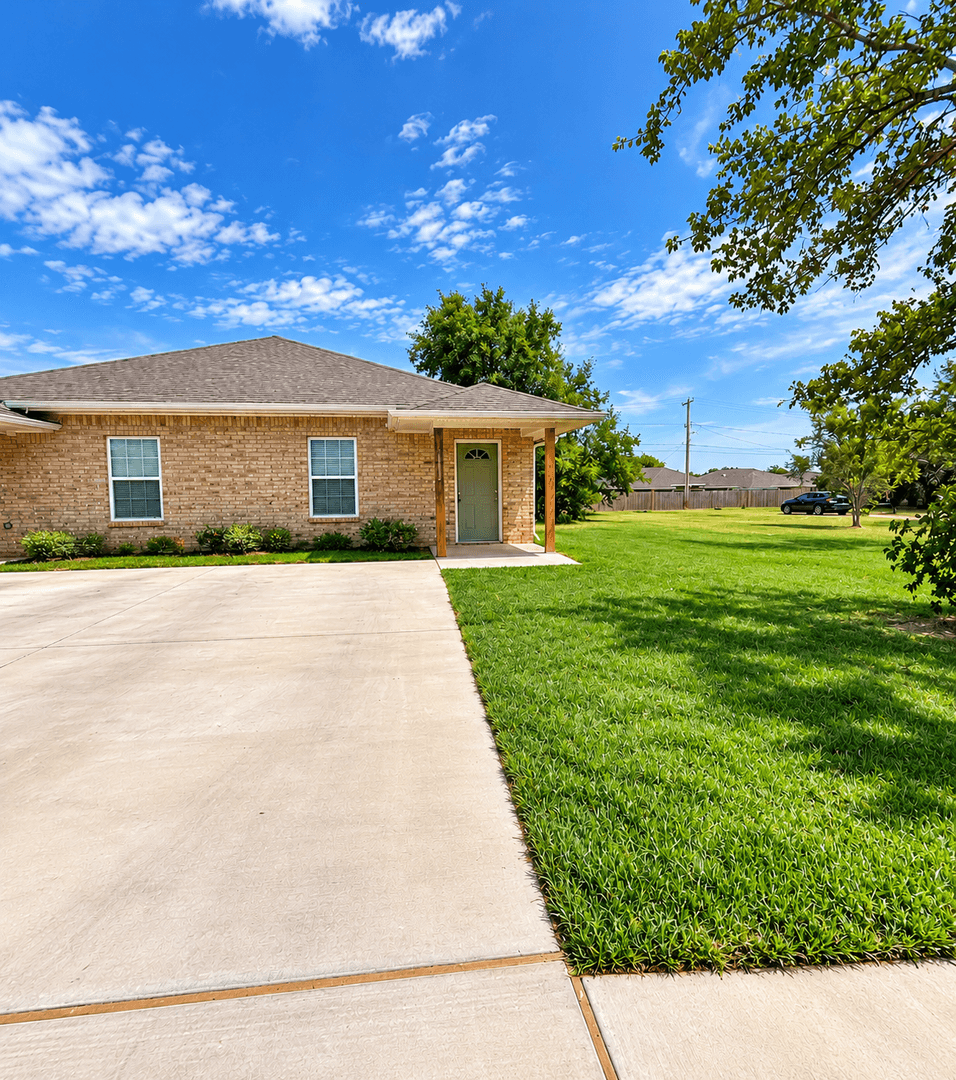 Lawton House: 2123 SW McKinley Ave Unit 2