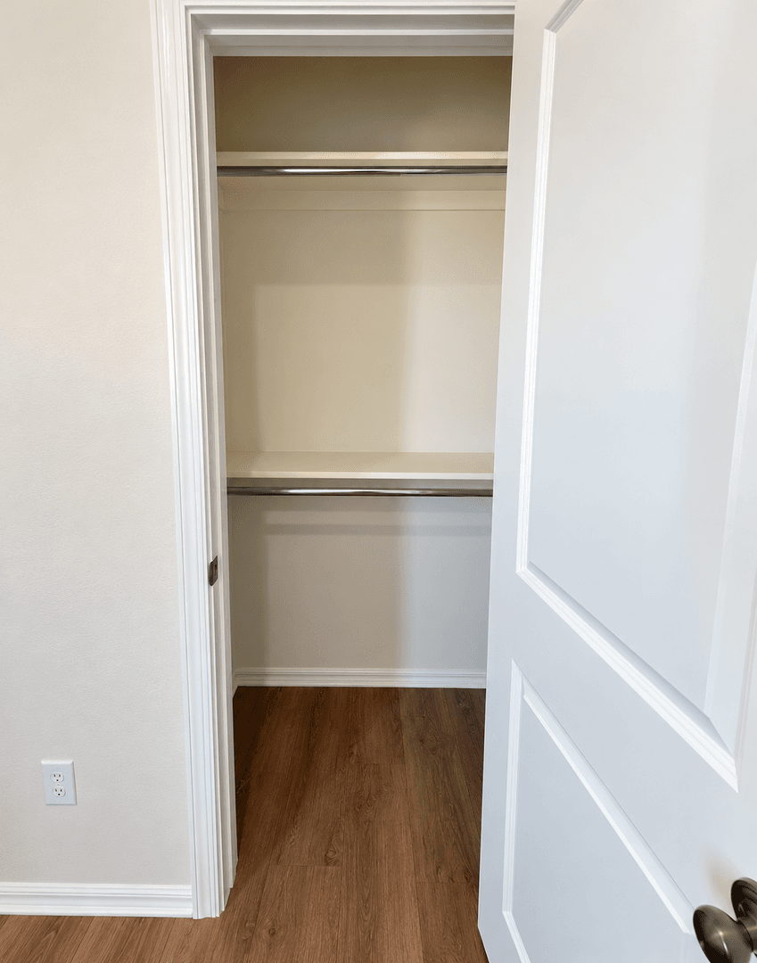 Yukon House: 10612 SW 16th Terrace