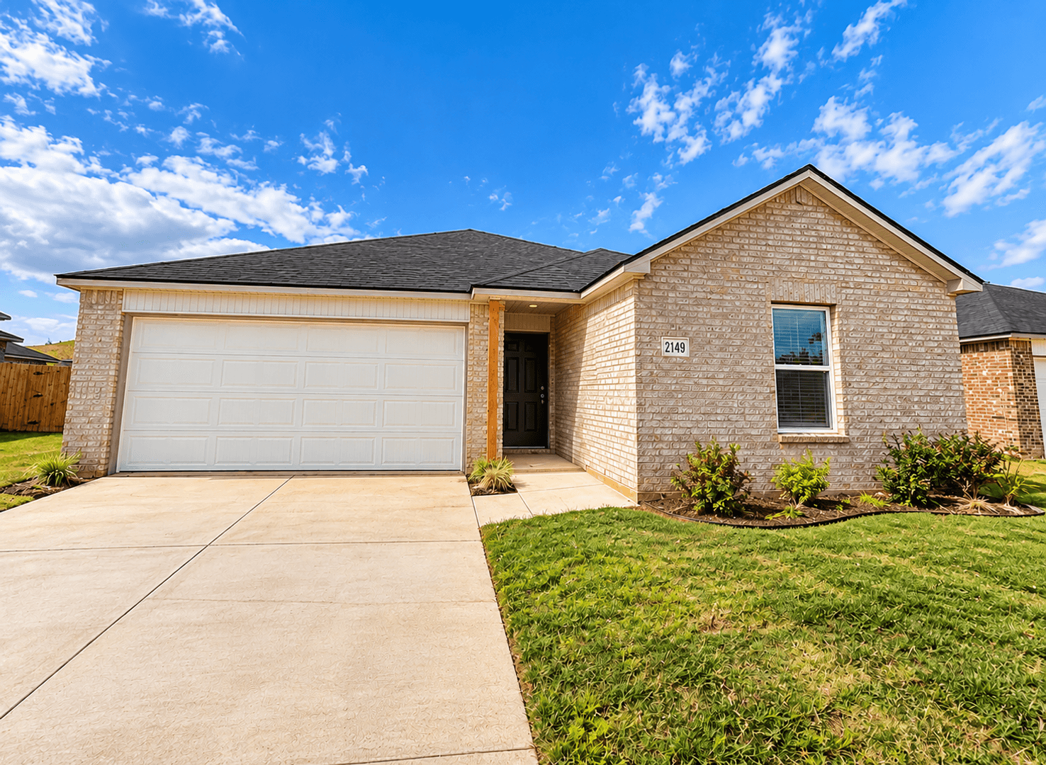 Yukon House: 2149 Cedar Creek Ave,