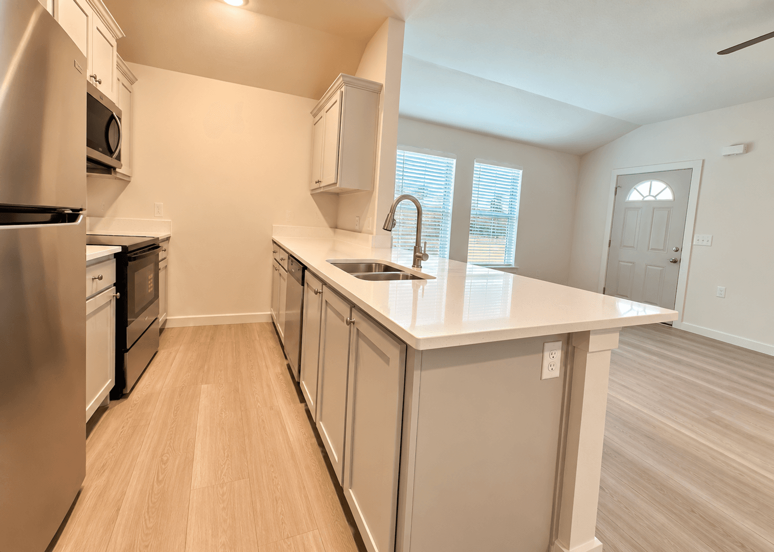 Lawton House: 2123 SW McKinley Ave Unit 2