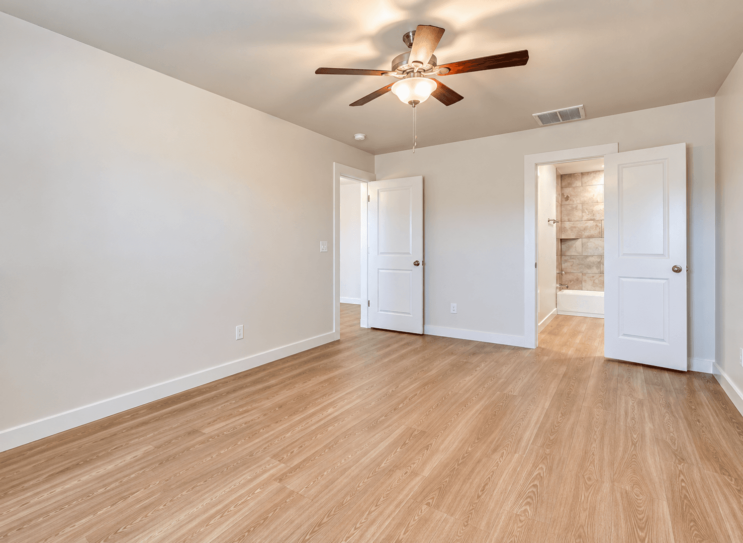 Guthrie House: 1630 Highland Loop
