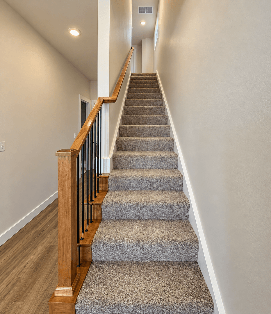 Edmond House: 614 W 2nd St #100