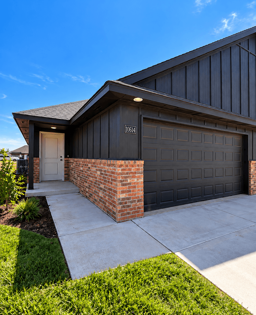 Yukon House: 10614 SW 16th Terrace