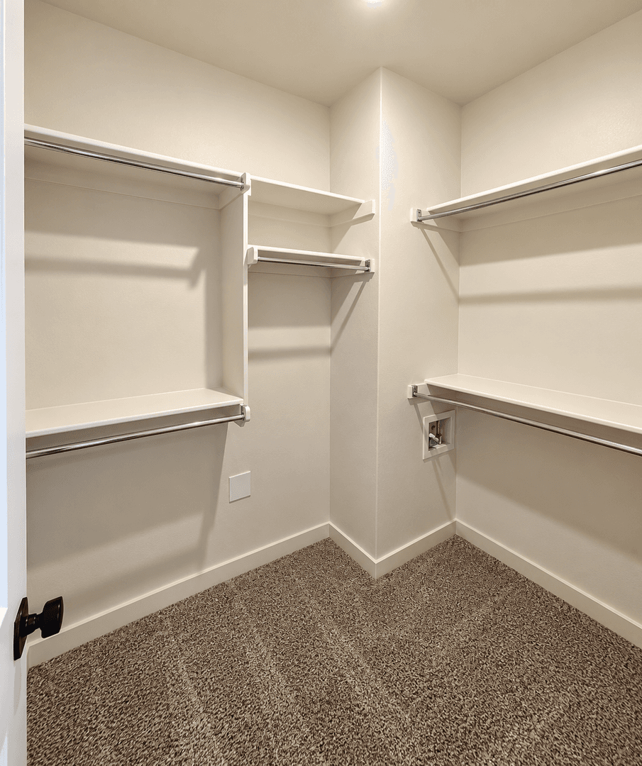 Edmond House: 614 W 2nd St #100