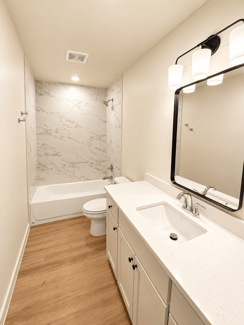 Edmond House: 614 W 2nd St #100