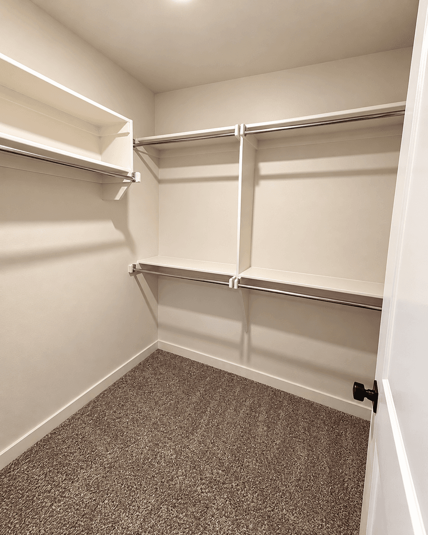 Edmond House: 618 W 2nd St #100