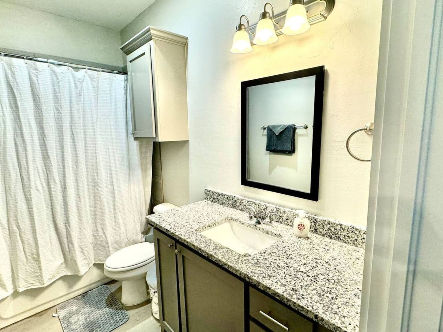 Lawton House: 1307 SW Georgia Ave