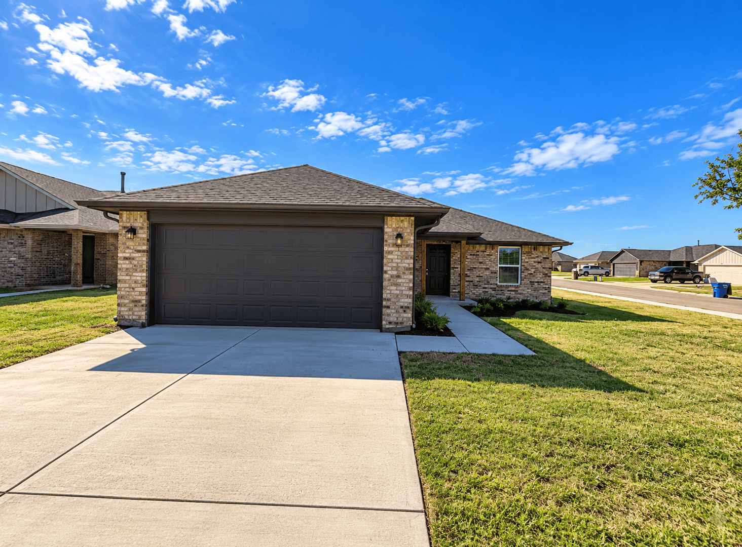 Guthrie House: 1617 Highland Loop