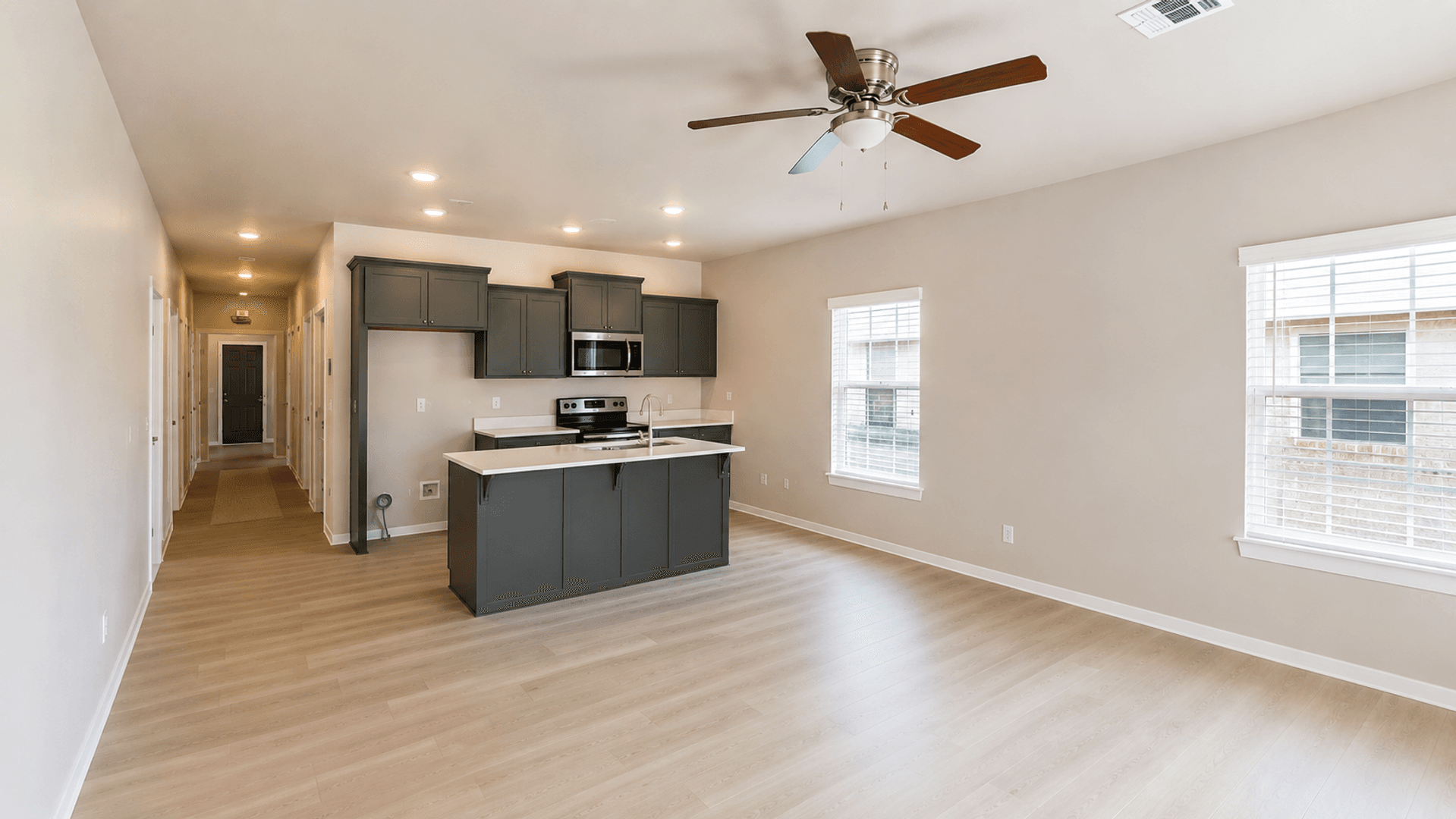 Lawton House: 315 NW Arlington Ave #2