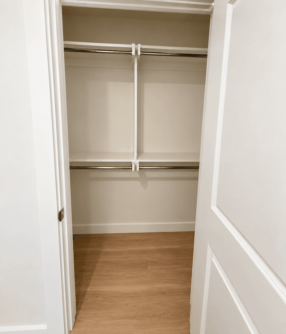 Guthrie House: 1617 Highland Loop